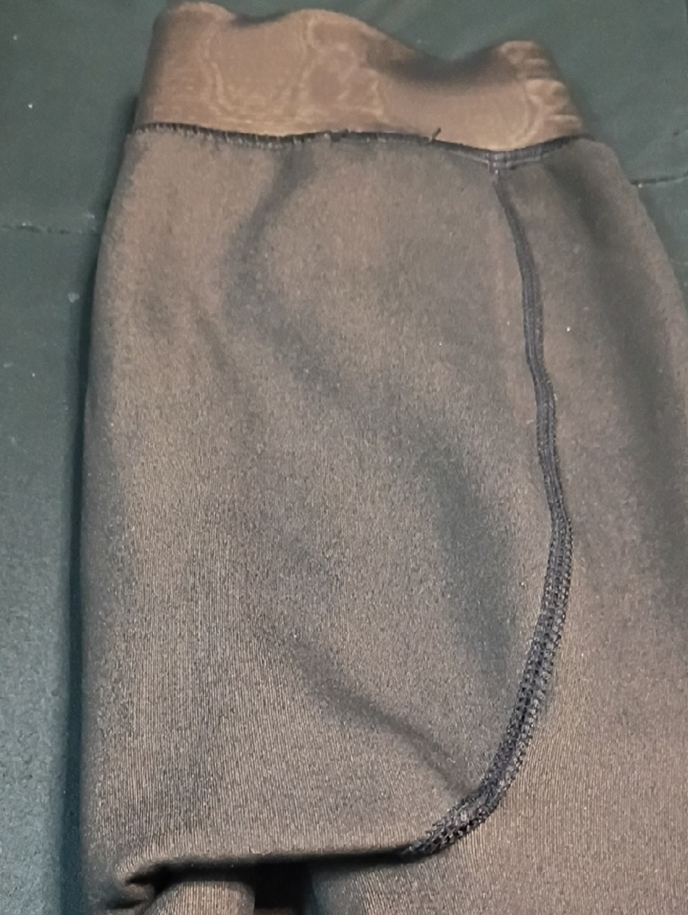 Compression Leggings - Picture 2 of 4